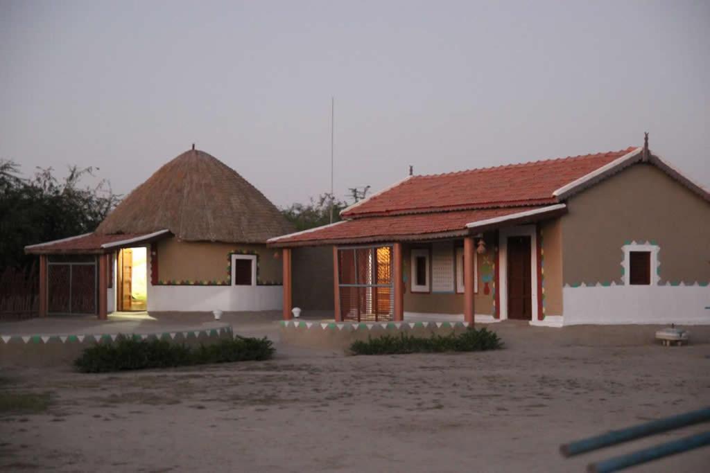 Rann Visamo Resort Bherandiāla Екстериор снимка